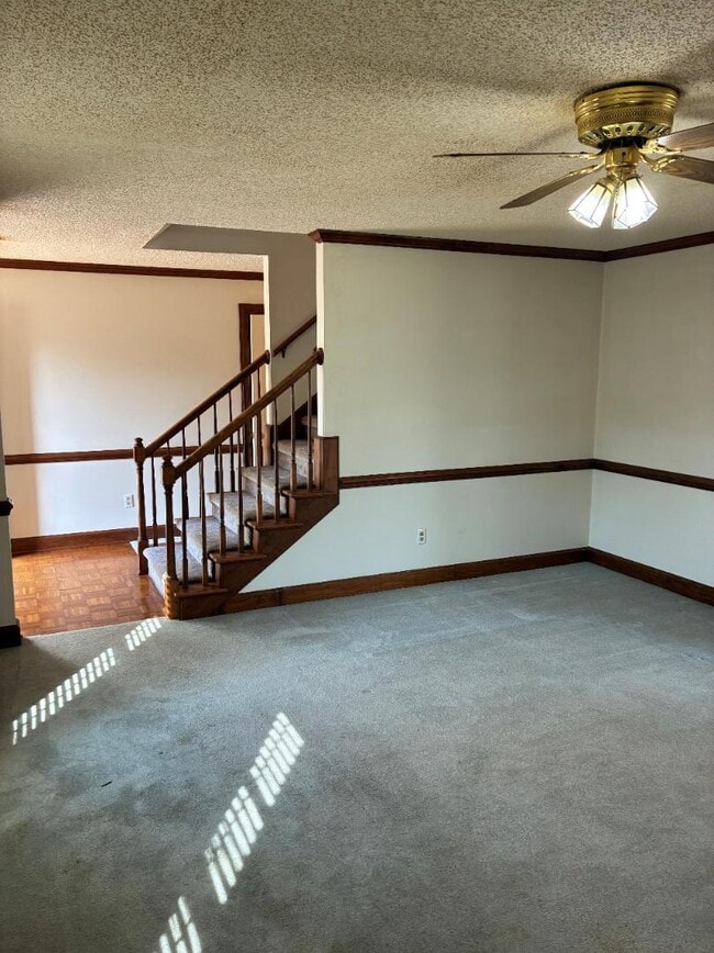 Photo - 2835 Lancaster Rd NW