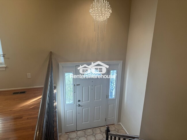 Photo - 2 Clipstone Ct