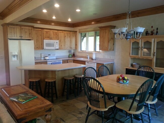 Photo - 1149 Matterhorn Ct