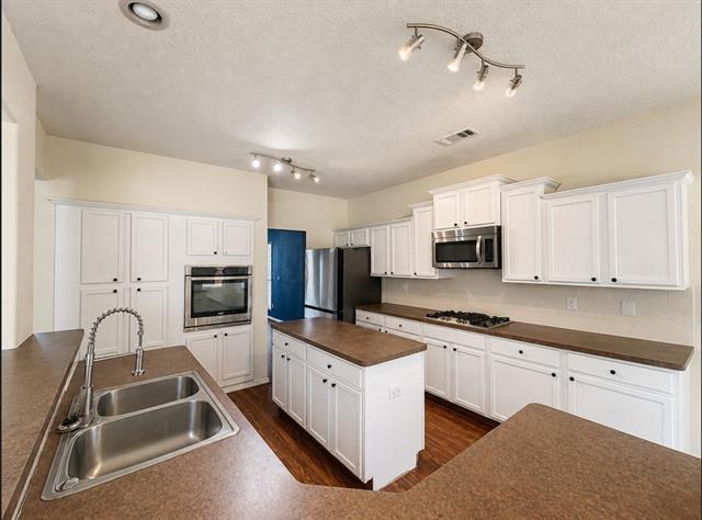4420 Corner Brook Ln