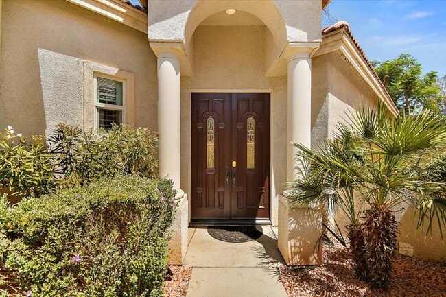 Photo - 49580 Wayne St