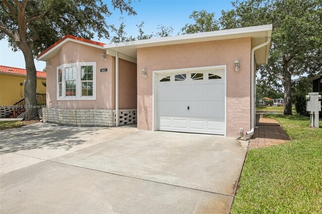 Photo - 6621 La Mesa Rd