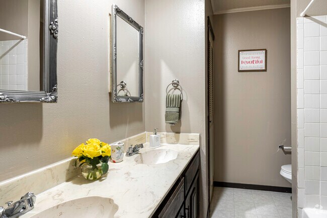 2BR, 1.5BA - 1485SF