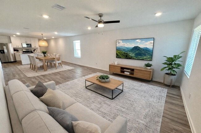 Photo - 40821 Hawthorne Glades St