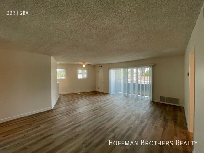 Photo - 6041 Whitsett Ave Apartamento Unidad 207 A