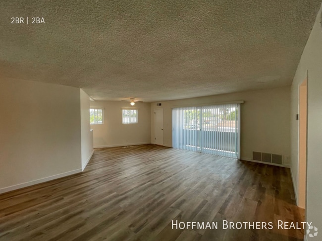 Building Photo - 6041 Whitsett Ave Unit 207 A Rental