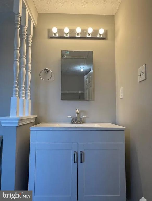 Photo - 7004 Hames Ct