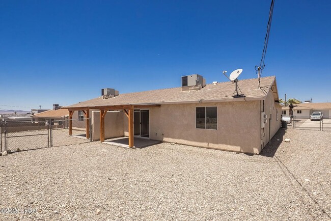 Photo - 3188 Desert View Ct Unidad 102