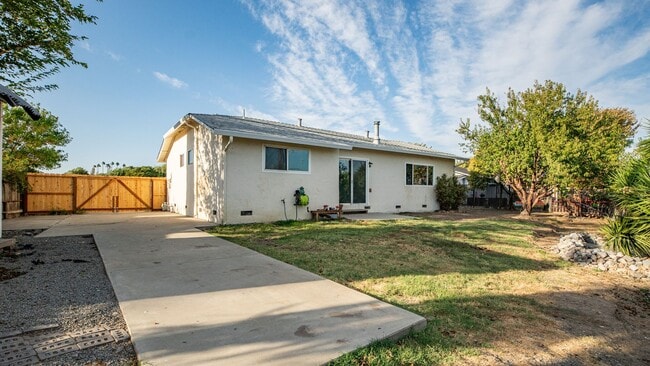 Photo - 4 Bedroom home with RV parking