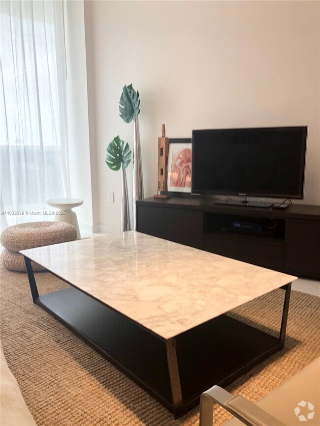 Building Photo - 15811 Collins Ave Unit 805 Rental