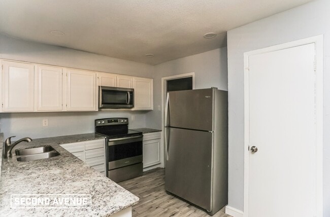 Photo - 1614 Hillwood Dr