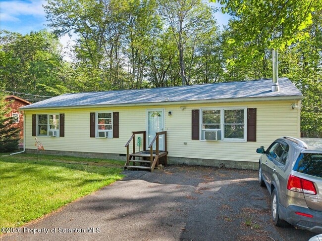 Photo - 3528 Summit Dr
