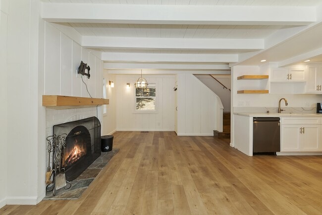 Photo - 320 Hillside Rd