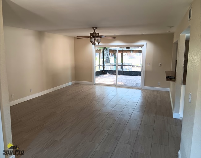 Photo - 9 Waterberry Cir