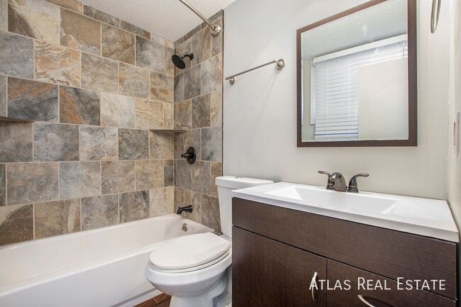 Photo - 5335 Reeds Rd