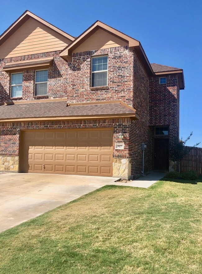 Photo - LUXURY 2 STORY DUPLEX LOCATED IN MIDLOTHIAN, TEXAS!