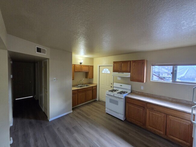 2112 N 1st St Unidad (536) Unit B