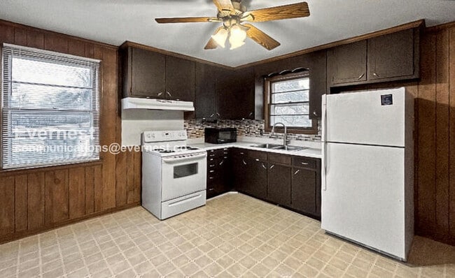 Photo - 4718 Richards Ct