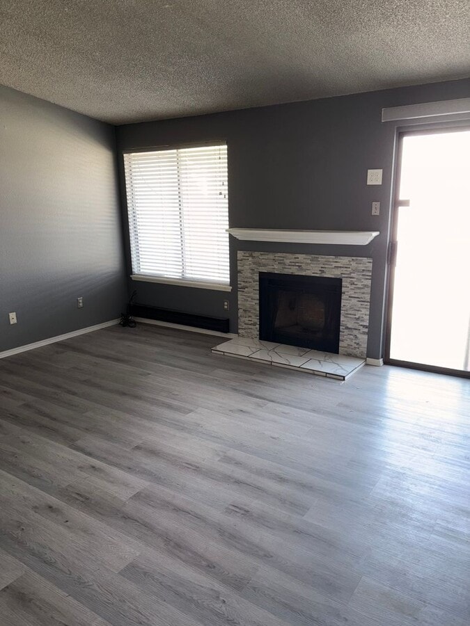 Photo - Charming 2-Bedroom Townhouse in Tukwila – Move-In Ready!