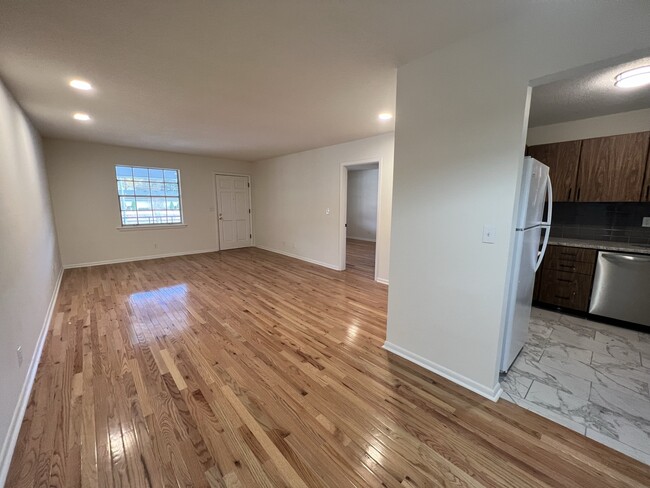 Photo - Sunset Park Apartments