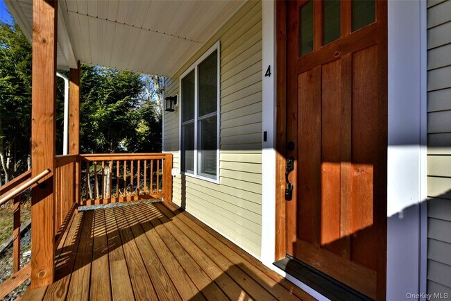 Photo - 127 Pine St Unidad 4