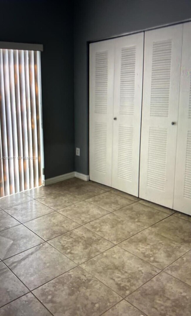 115 SW 42nd Ave Unit 206