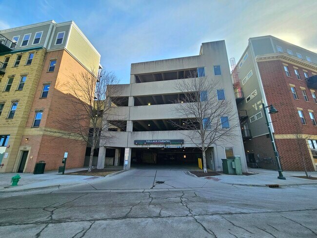 Photo - 332 River St Unidad 4205