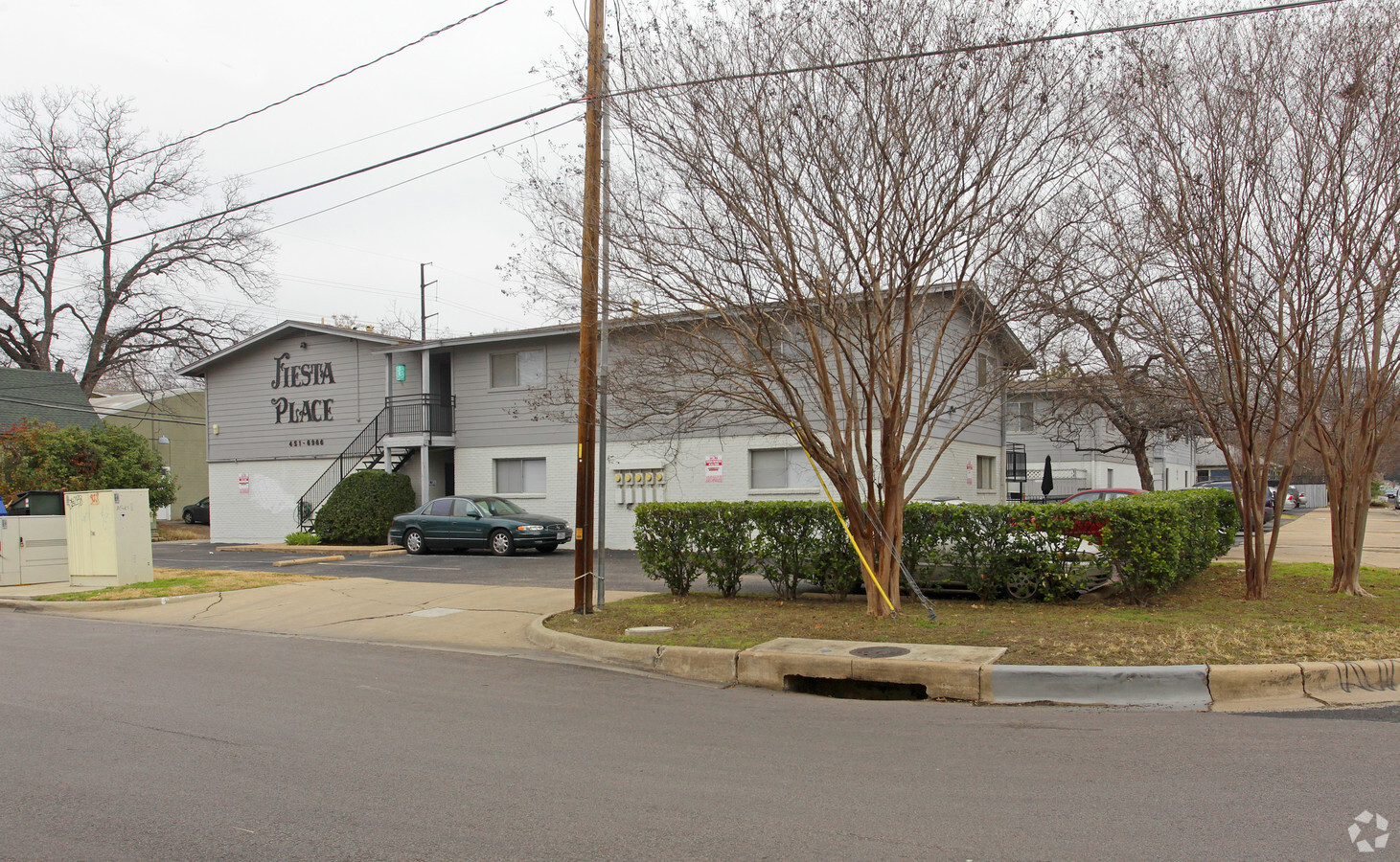 The Preserve Hyde Park - Fiesta Place - The Preserve Hyde Park - Fiesta Place Apartments