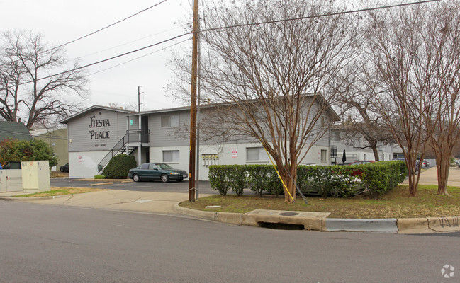 Building Photo - The Preserve Hyde Park - Fiesta Place Rental