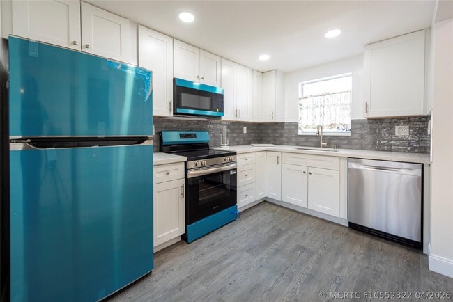 6100 NW 44th St Unit 302