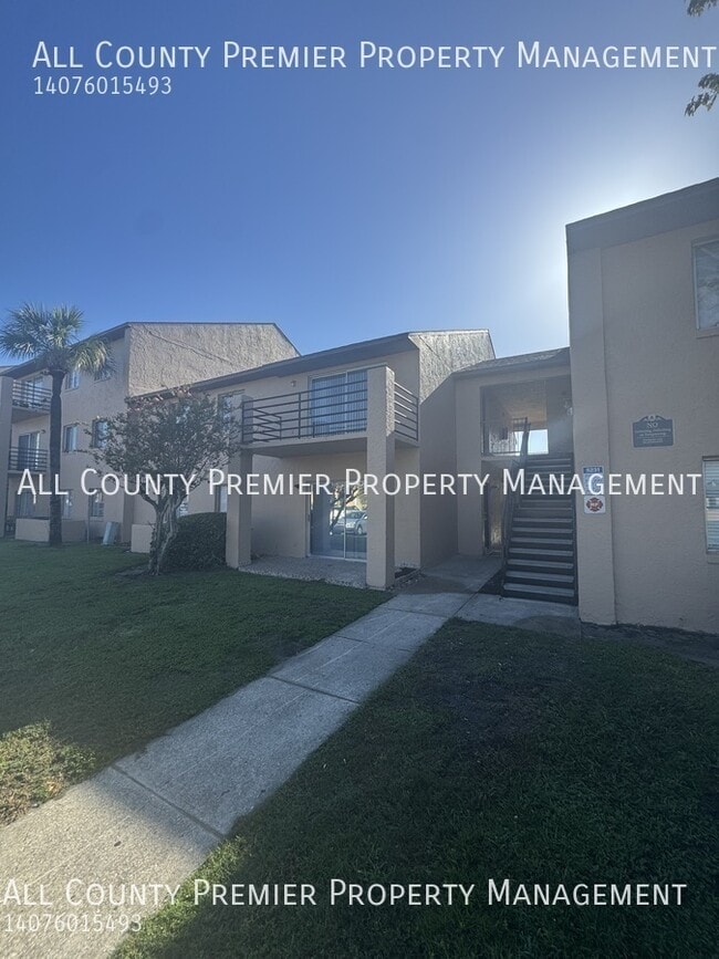 Building Photo - 5231 Via Hacienda Cir Unit 218