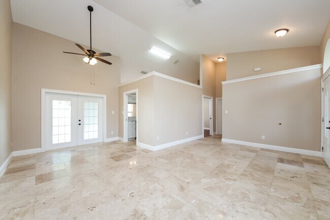 Photo - 1633 Liggins Ave