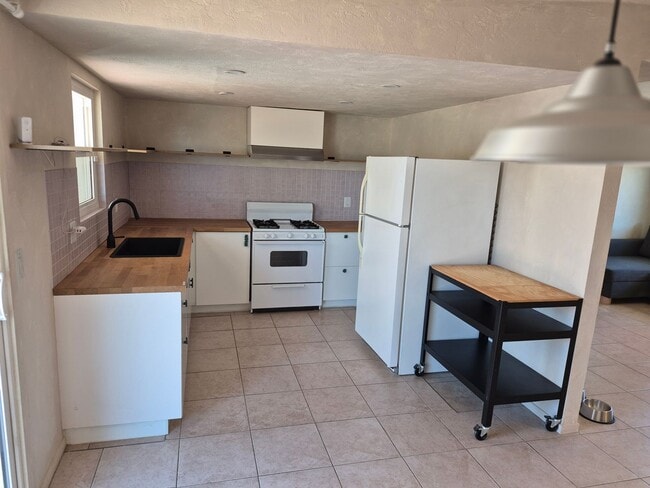 Photo - Custom Gem in 29 Palms!