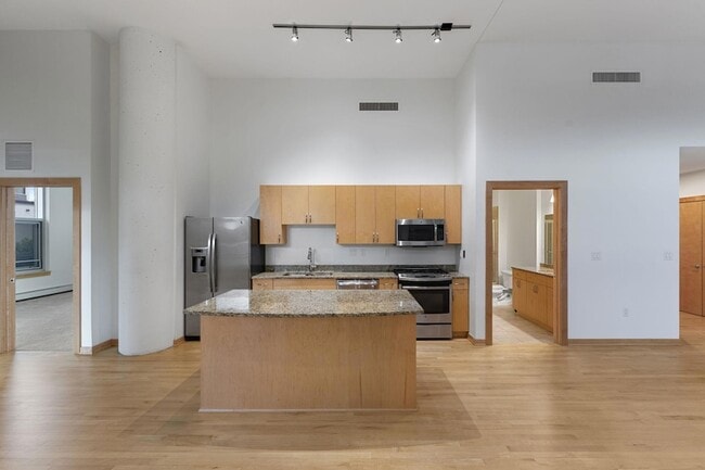 Photo - 1120 S 2nd St