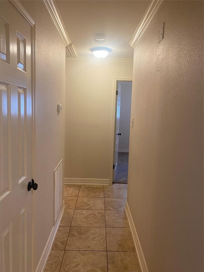 Photo - 3206 Vandyke Dr