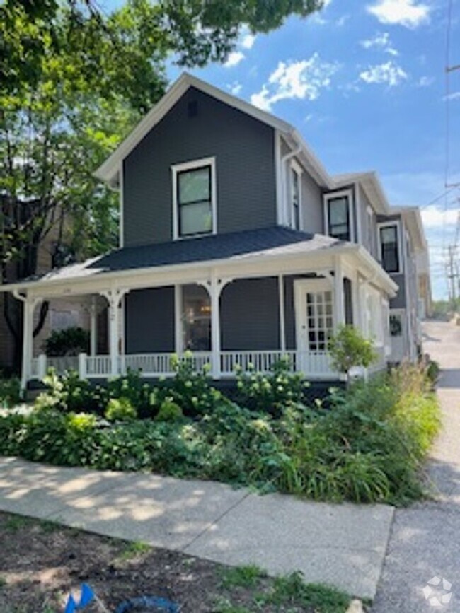 Building Photo - 412 E 4th St Unit Main Rental