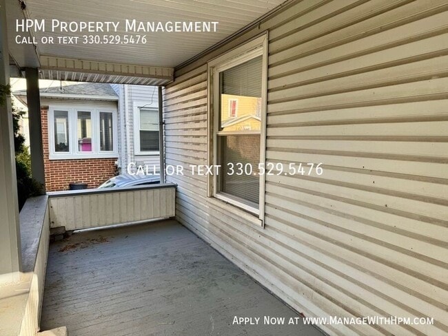 212 Dryden Ave SW