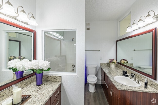 2BR, 2BA - 1,180SF - Second Bathroom