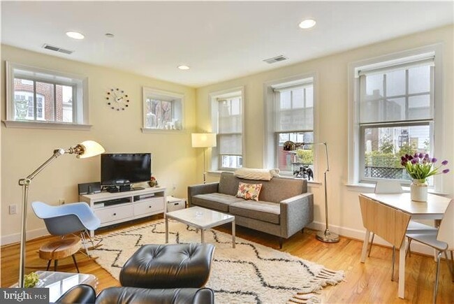Building Photo - 2125 S St NW Rental
