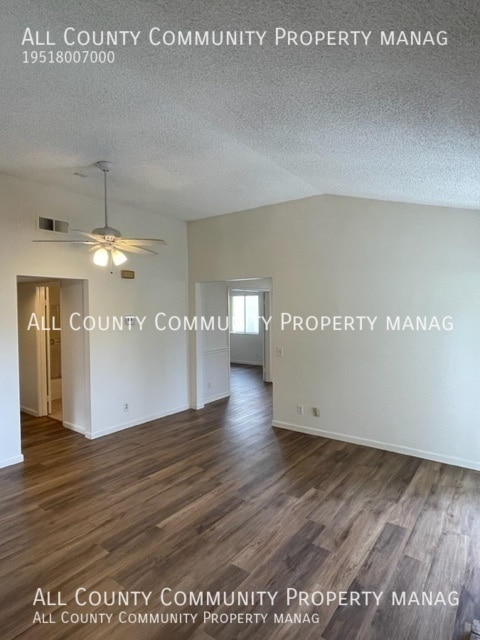 Photo - 5647 Boot Way