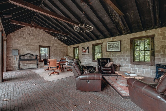 Photo - 21 Aly Raisman Wy Unit SI FL4-ID1262024P