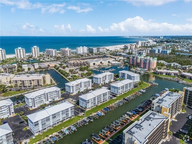 Building Photo - 4531 Bay Beach Ln Unit 231 Rental