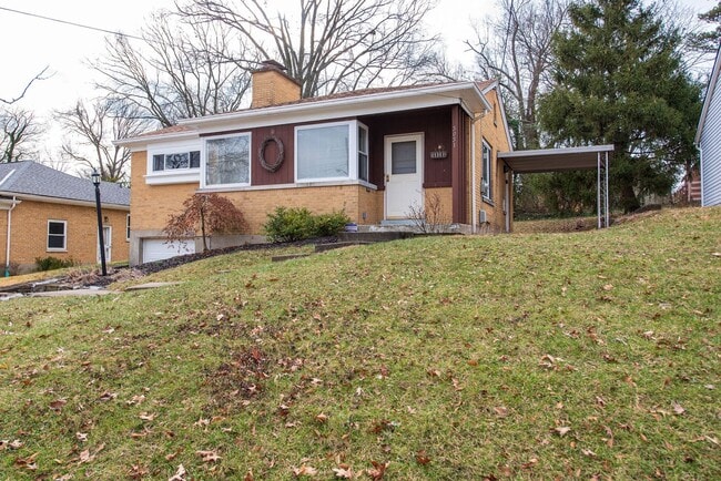 Photo - 3031 Irvella Pl