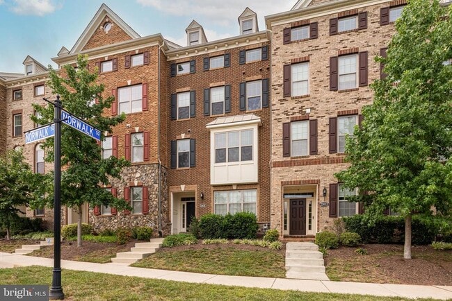 Building Photo - 22635 Norwalk Square Rental