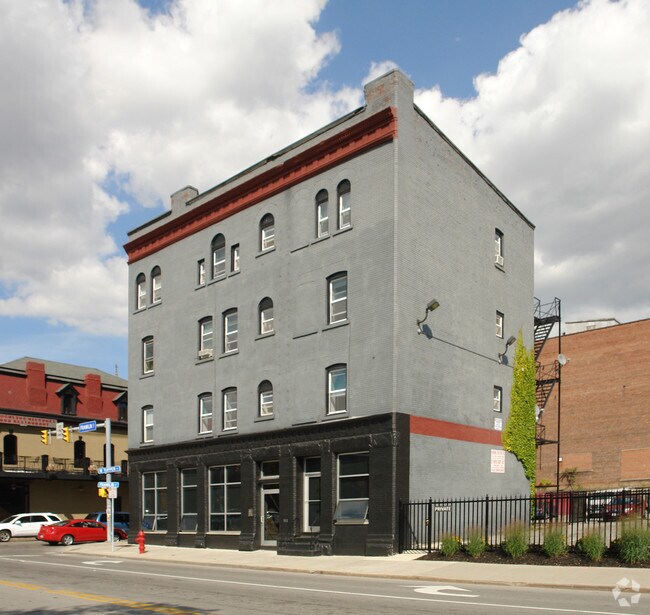 Photo - 331 Franklin St