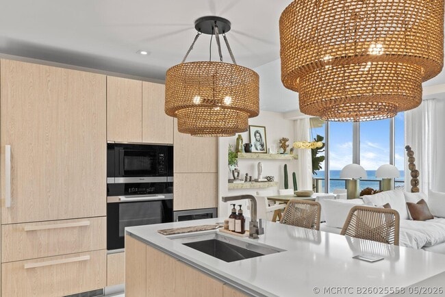 Building Photo - 3100 N Ocean Dr Unit H1006