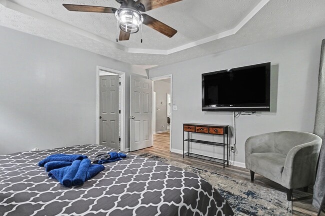 Photo - 1541 Clifton Downs Dr SE