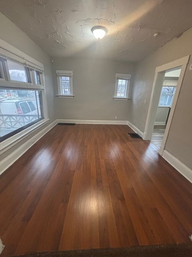 Photo - Cleveland East Side Single