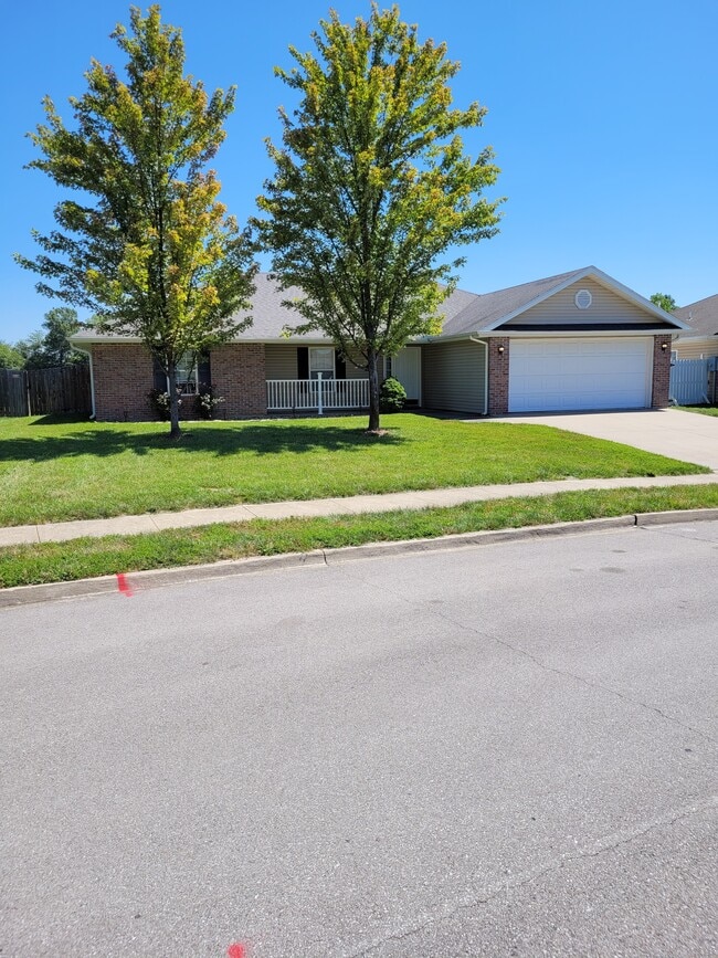Building Photo - 5002 Hatteras Dr Rental