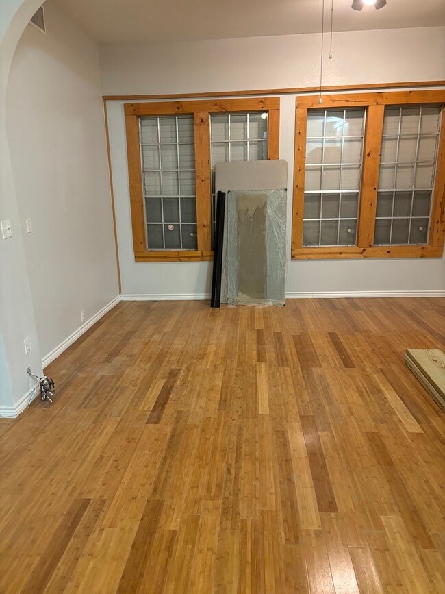 Living Room D - 221 Commerce St Unit D